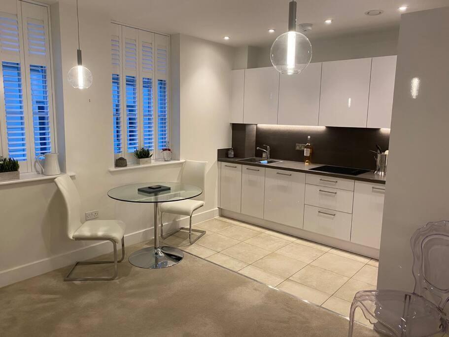 Unrivalled Location - Five Star - Worcester Apartment 외부 사진