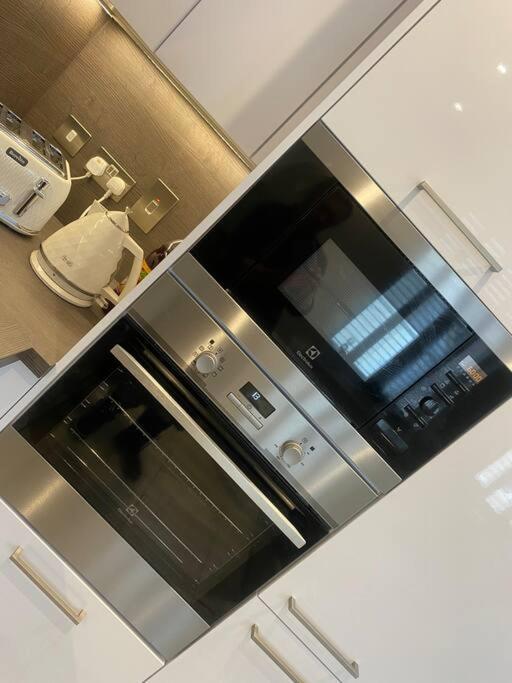 Unrivalled Location - Five Star - Worcester Apartment 외부 사진