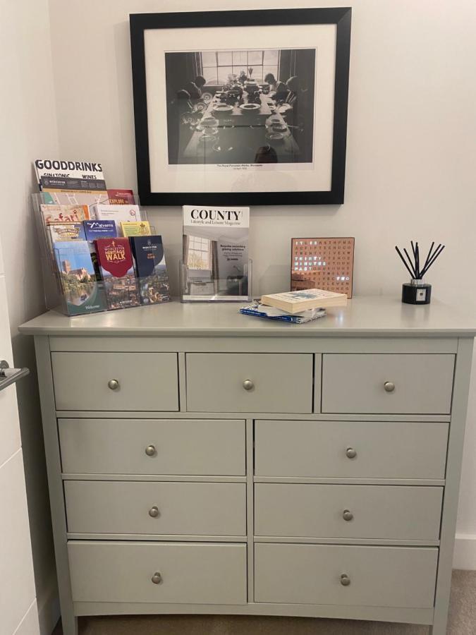Unrivalled Location - Five Star - Worcester Apartment 외부 사진